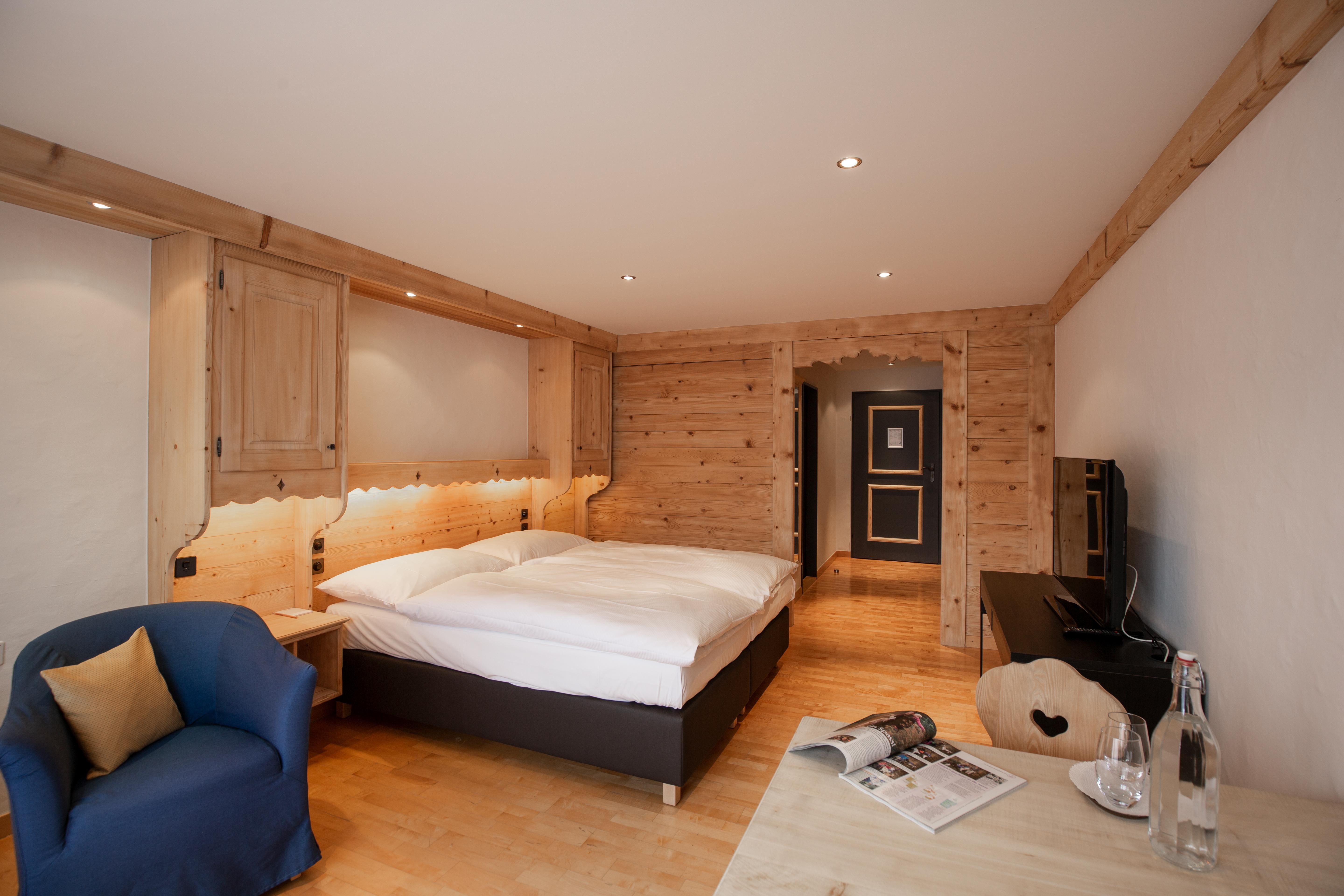 Bernerhof Swiss Quality Hotel Gstaad Bagian luar foto