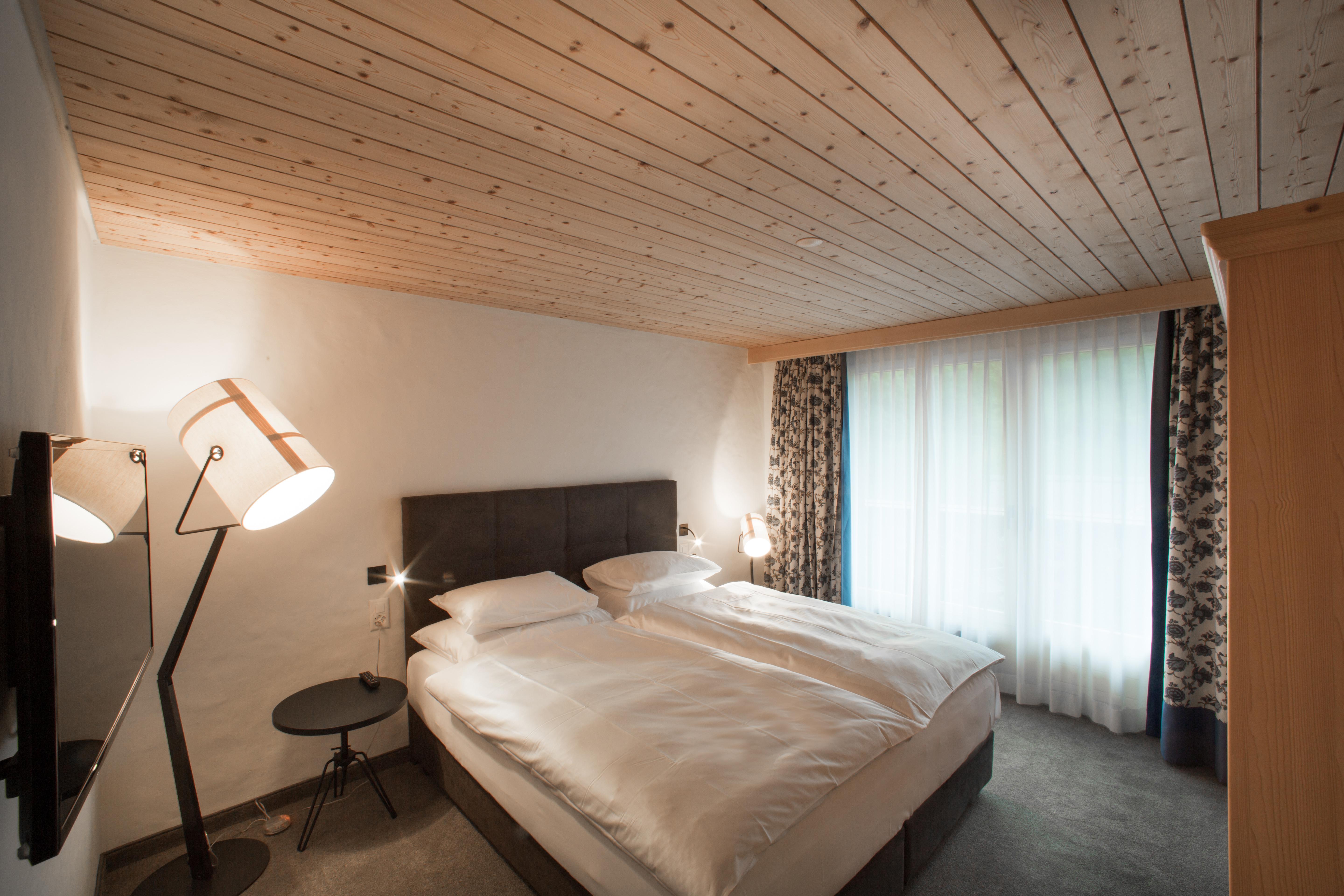 Bernerhof Swiss Quality Hotel Gstaad Bagian luar foto
