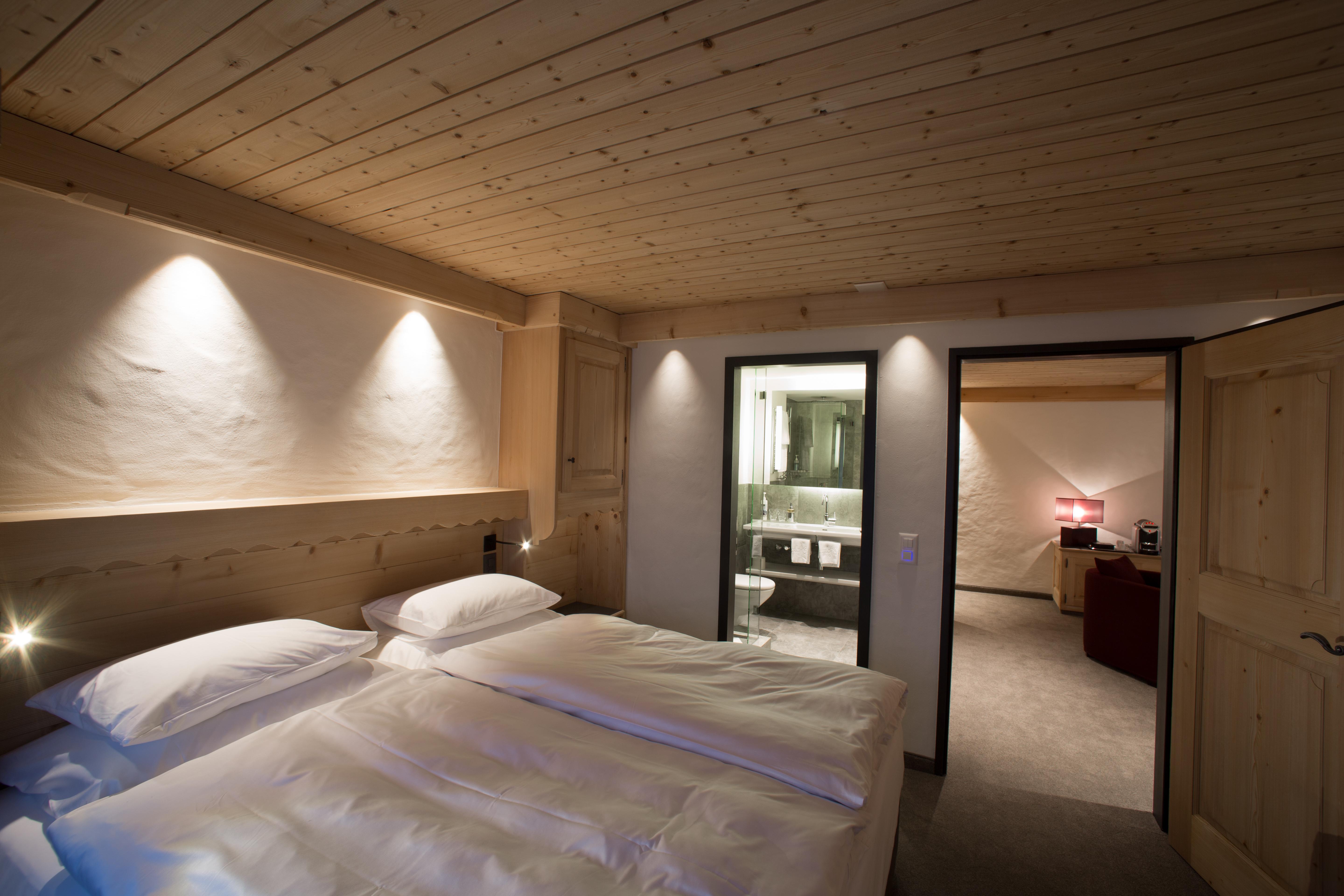 Bernerhof Swiss Quality Hotel Gstaad Bagian luar foto
