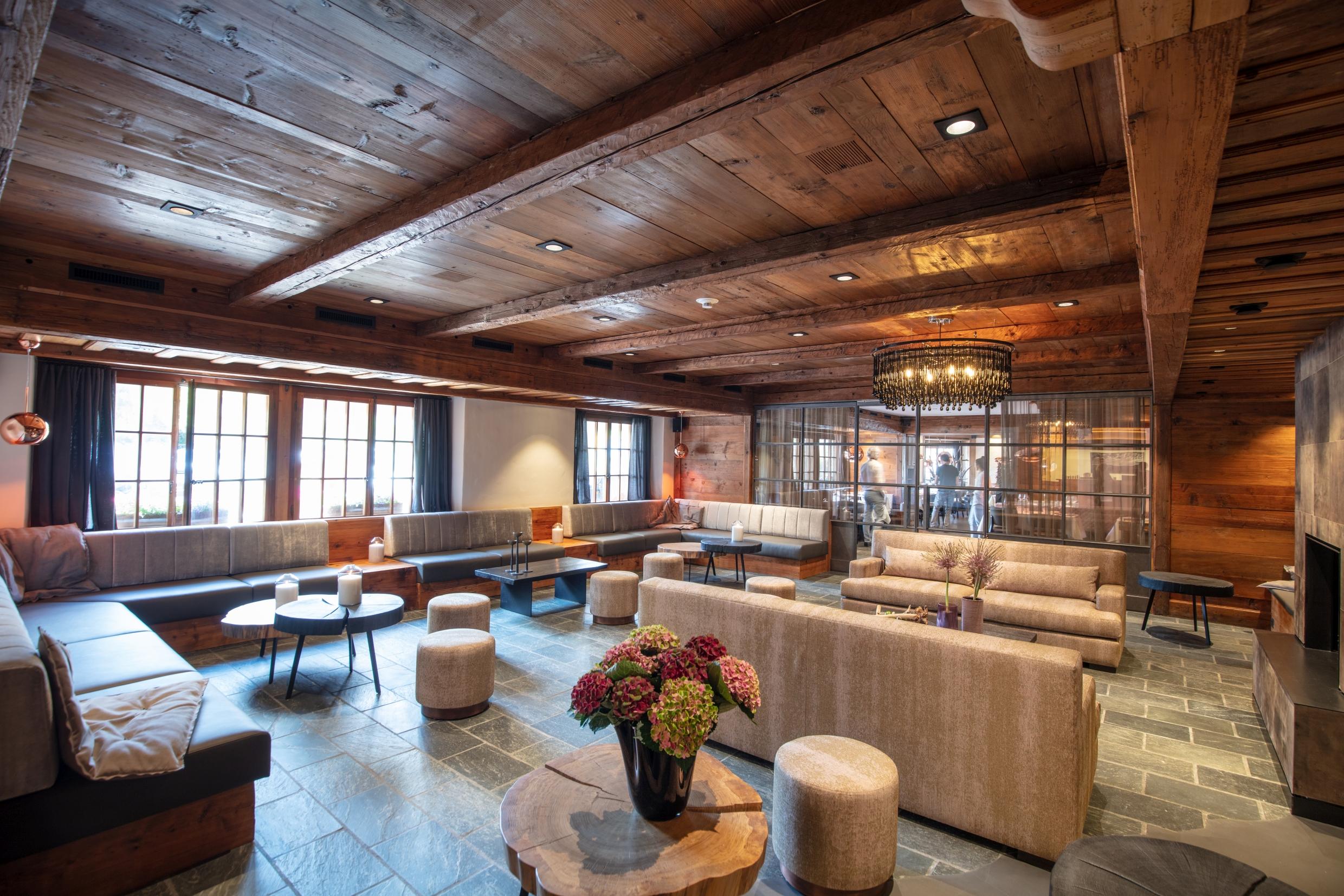 Bernerhof Swiss Quality Hotel Gstaad Bagian luar foto