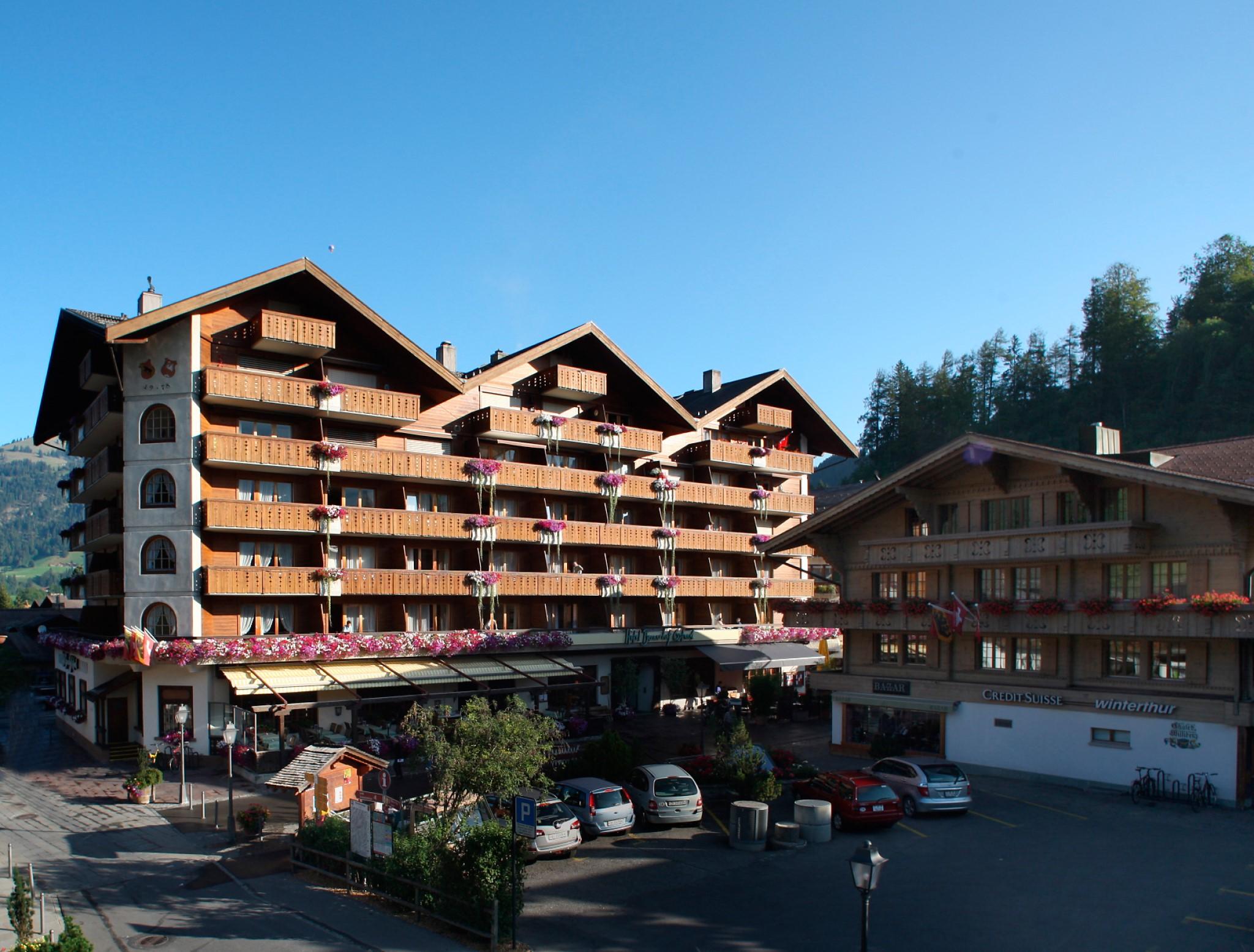 Bernerhof Swiss Quality Hotel Gstaad Bagian luar foto