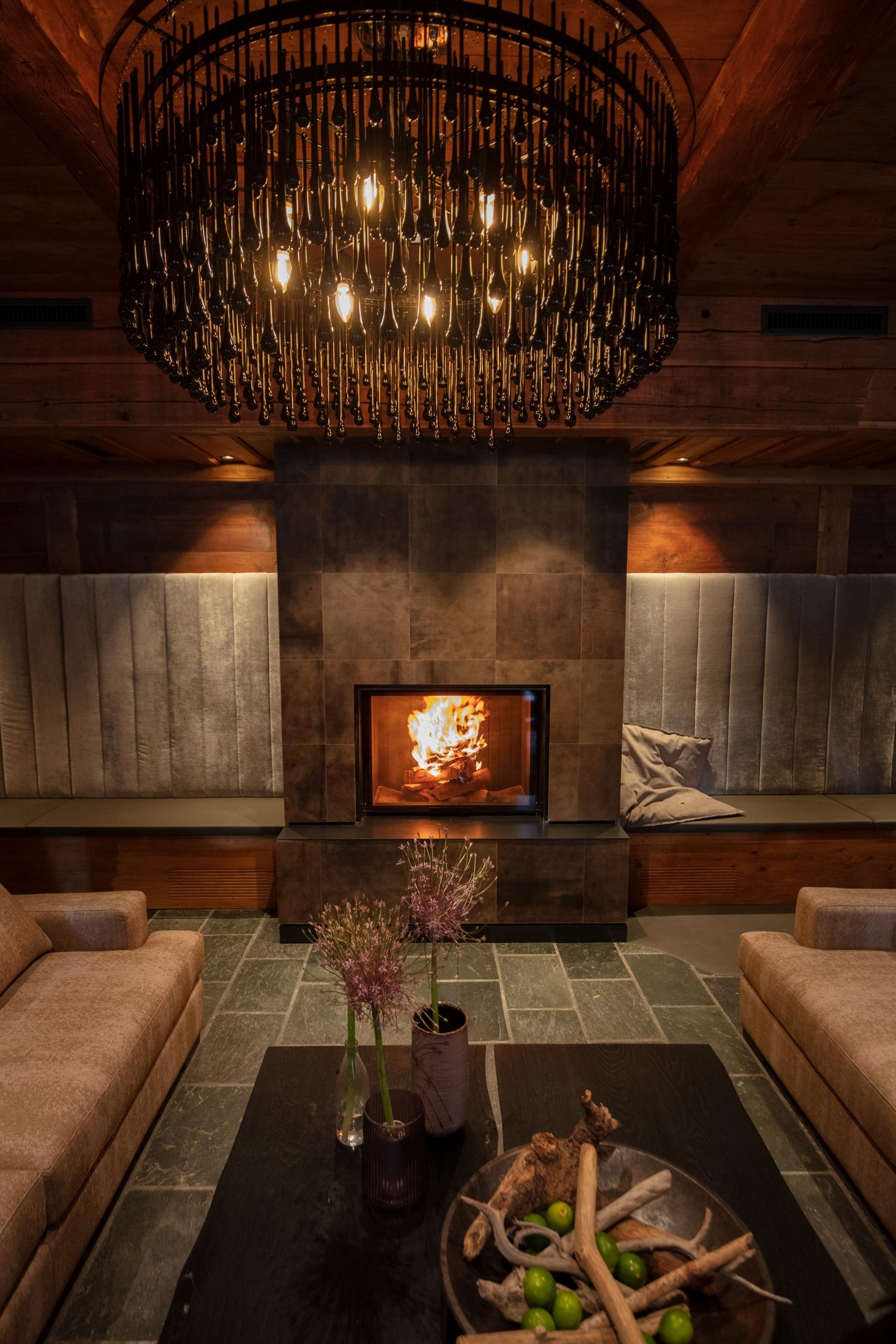 Bernerhof Swiss Quality Hotel Gstaad Bagian luar foto
