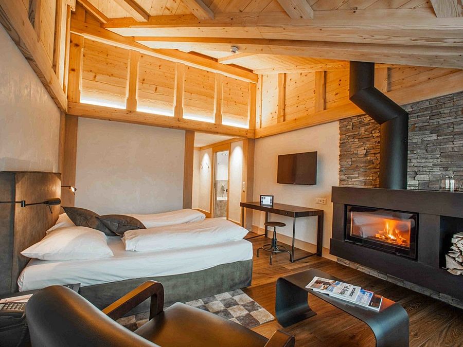 Bernerhof Swiss Quality Hotel Gstaad Bagian luar foto