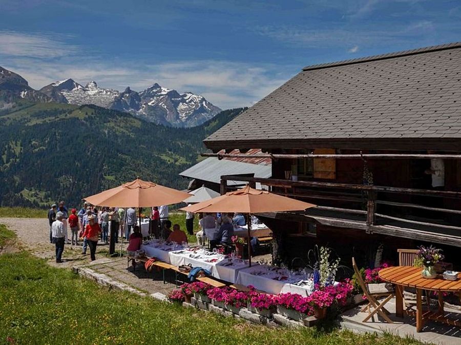 Bernerhof Swiss Quality Hotel Gstaad Bagian luar foto