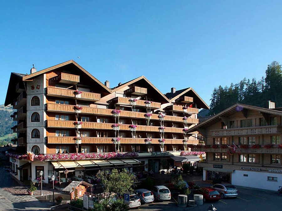 Bernerhof Swiss Quality Hotel Gstaad Bagian luar foto